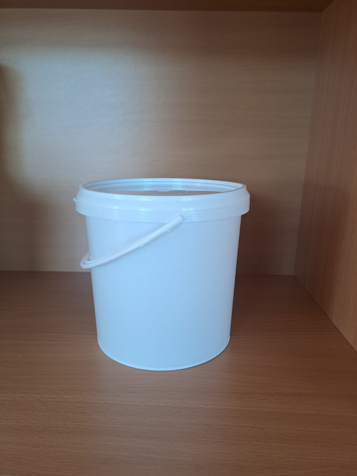 Plasticna kantica od 3.6 litara